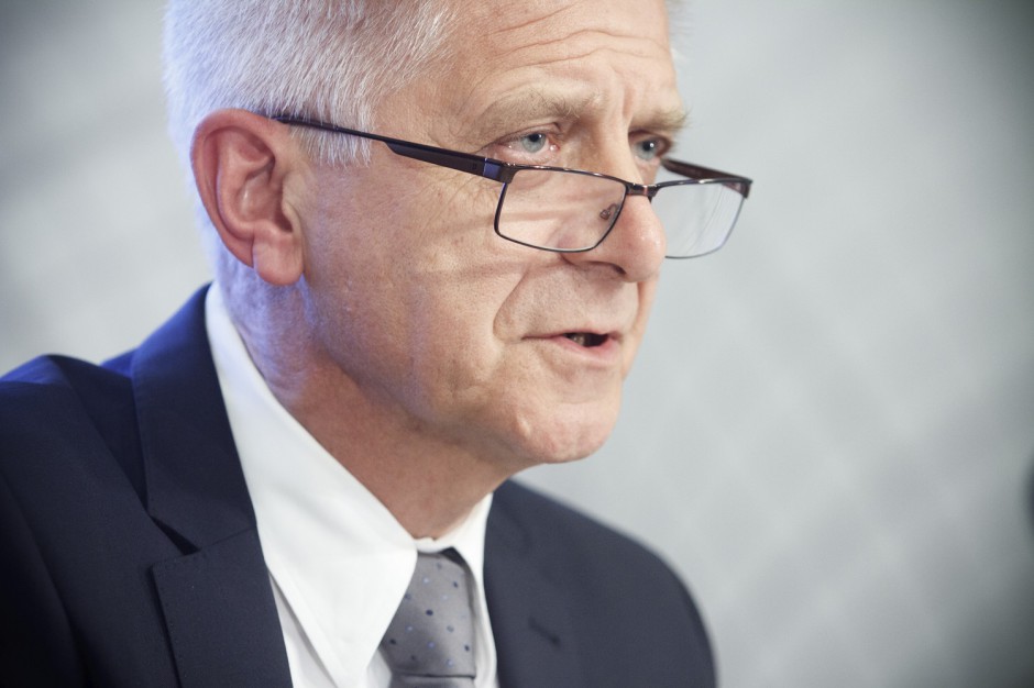 Marek Belka Marek Belka: Hurtowe przewalutowanie kredytów osłabi złotego