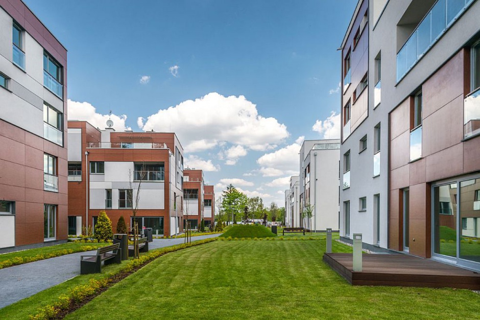 Hill Park Apartments. Fot. Marvipol Development Marvipol kusi apartamentem z jaguarem w garażu