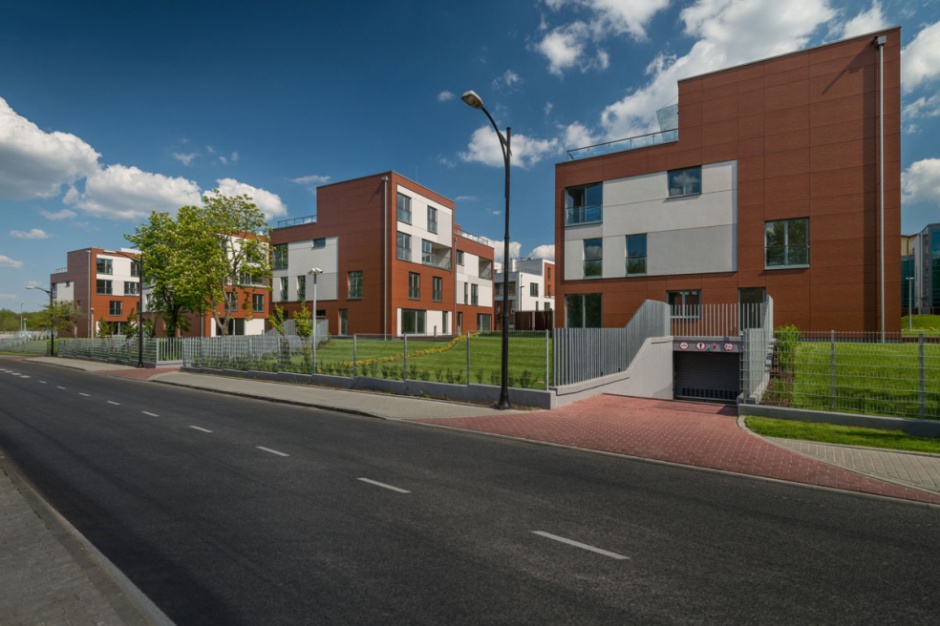 Hill Park Apartments. Fot. Marvipol Development Marvipol kusi apartamentem z jaguarem w garażu