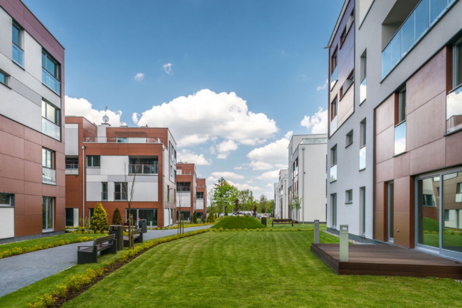 Hill Park Apartments. Fot. Marvipol Development Marvipol kusi apartamentem z jaguarem w garażu