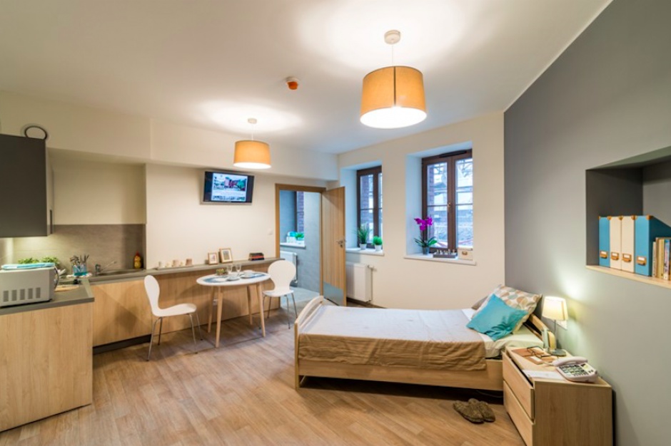 Fot. Fotolia Senior w centrum. 120 mln zł na apartamenty chronione