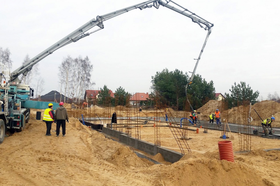 Osiedle Bursztynowe II. Fot. AWZ Deweloper Bursztynowe II: Powstaje podkład pod posadzki