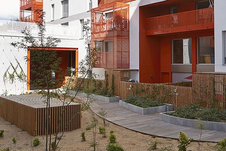 Fot. www.atelierdupont.fr, Frédéric Delangle&Atelier du Pont Mieszkaniowa rewitalizacja po francusku