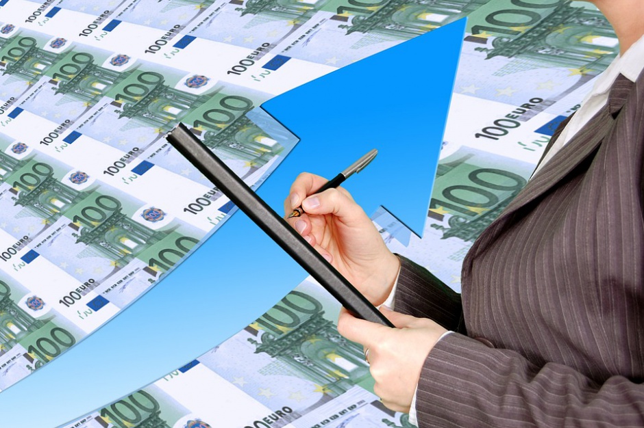 Z oferty kredytowej Banku BNP Paribas można korzystać od 27 września. Fot. Pixabay Trzeci bank uruchomił ofertę kredytową w ramach programu "Czyste powietrze"