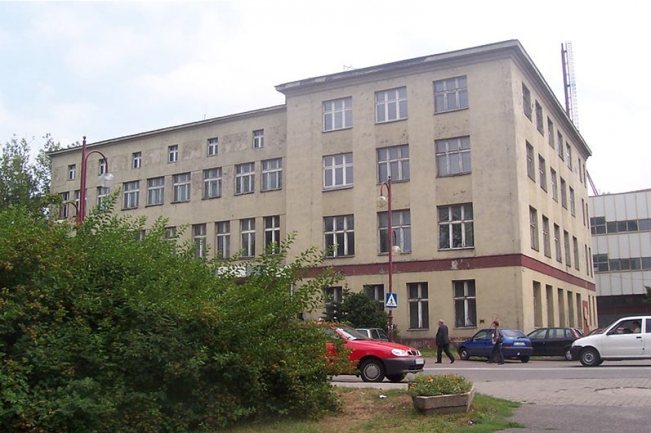 Budynek dyrekcji Huty Jedność (obecnie nieczynny), fot. Rywin, źródło wikimedia.org Huta Jedność... do zamieszkania