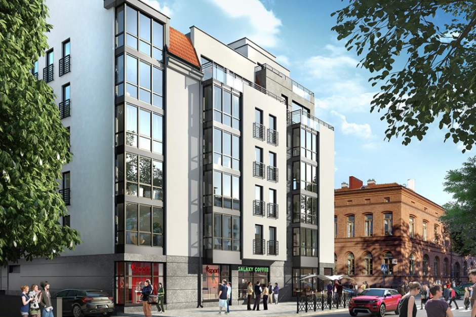 Pocztovia Residence. Deweloper zamierza szpalerem apartamentów odbudować renomę ełckiej starówki. Z okien mieszkań widać ceglane pruskie budynki poczty i szkoły. Naturalna aura zieleni doskonale komponuje się z rdzawą czerwienią historycznych gmachów. Na pięciu mieszkalnych kondygnacjach znajdzie się 60 apartamentów od 40 do 140 mkw. Fot. Basiewicz/developer z przestrzenią. Europejskie mieszkania w mazurskich cenach