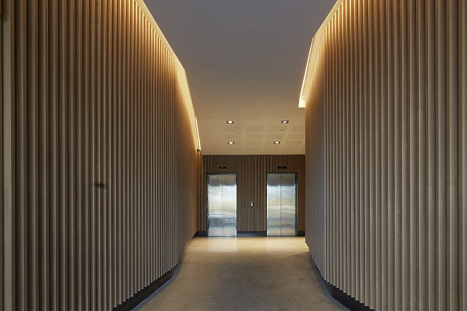 Spectrum Apartments. Projekt: Kavellaris Urban Design. Fot. Peter Clark Spectrum Apartments: Apartamenty w kolorach tęczy