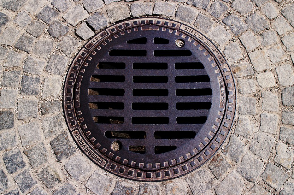 Fot. Pixabay Zadymiarka wykryje nielegalne przyłącza do kanalizacji
