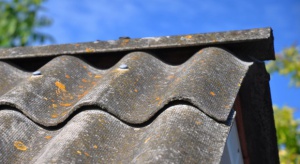 Mieszkańcy mogą za darmo usunąć azbest z dachów