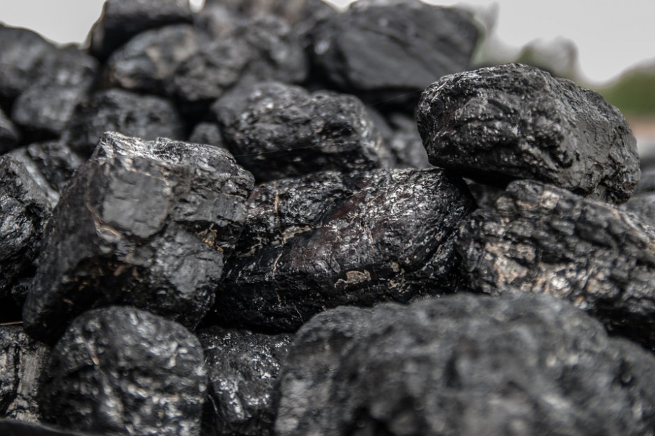 Rząd zaprezentuje projekt ustawy, który ułatwi kupno  węgla