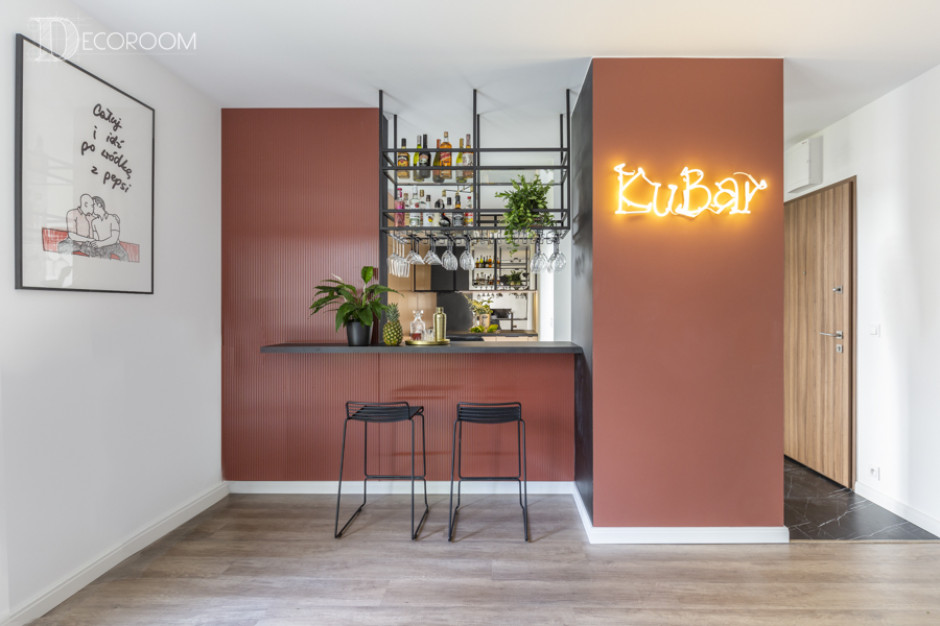 Decoroom, fot. Marta Behling Kawalerka czy klub nocny? Nietypowy projekt na warszawskiej Woli