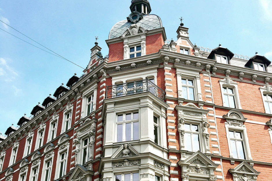 Kamienica przy Placu Wolności 2. Fot. placwolnosci2.pl Lokale usługowe, biura i mieszkania. Śląskie Kamienice szukają inwestora dla zabytkowej kamienicy w centrum