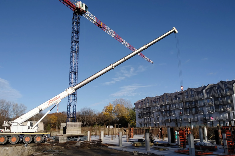 Fot. mat. pras. Raz pogoda, a raz deszcz - poznańskie budowy jesienią