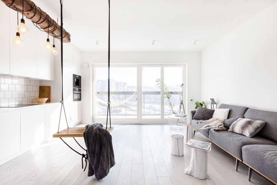 Fot. Pion Studio Nieśmiertelna biel w nowoczesnym apartamencie