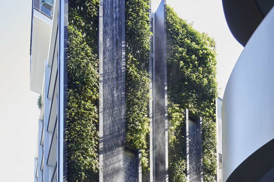 Projekt budynku przygotował architekt Koichi Tikada. Fot. mat. pras. Mieszkanie z wodospadem. Zobacz niezwykły budynek wpisany w naturę