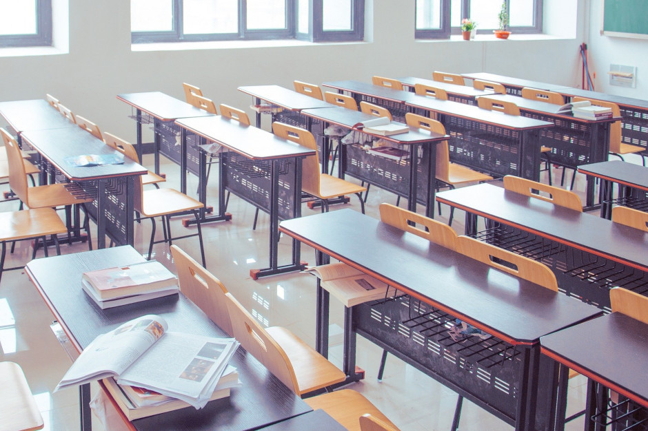 Ministerstwo Edukacji i Nauki w przypadku złej sytuacji epidemiologicznej nie wyklucza wprowadzenia nauki hybrydowej, a w wyjątkowych przypadkach nawet powrotu do edukacji zdalnej w pełnym wymiarze godzin. Fot. mat. pras. Studenci nie wrócą na uczelnie? Najbardziej odczuje to rynek mieszkań na wynajem