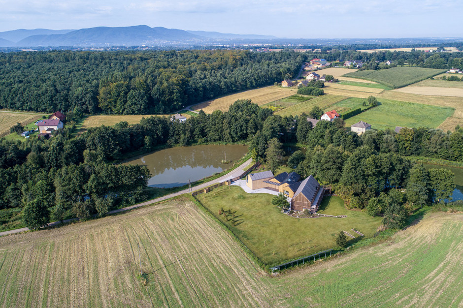 Fot. mat. pras. Polska Zagroda - transformacja historycznego gospodarstwa na rezydencję