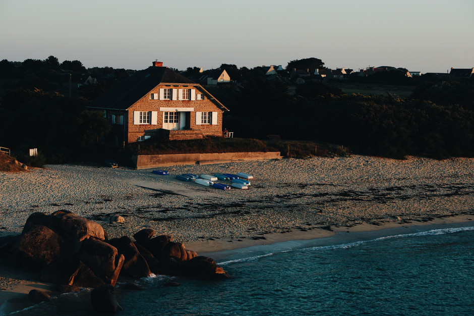 Amerykanie polują na domy we Francji, fot. mael balland/unsplash Amerykanie wykupują nieruchomości we Francji
